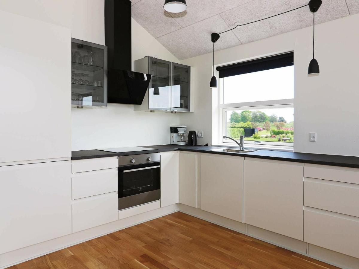 8 Person Holiday Home In Hadsund エクステリア 写真